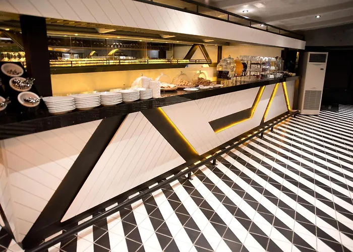 Ferman Port - Special Category Отель